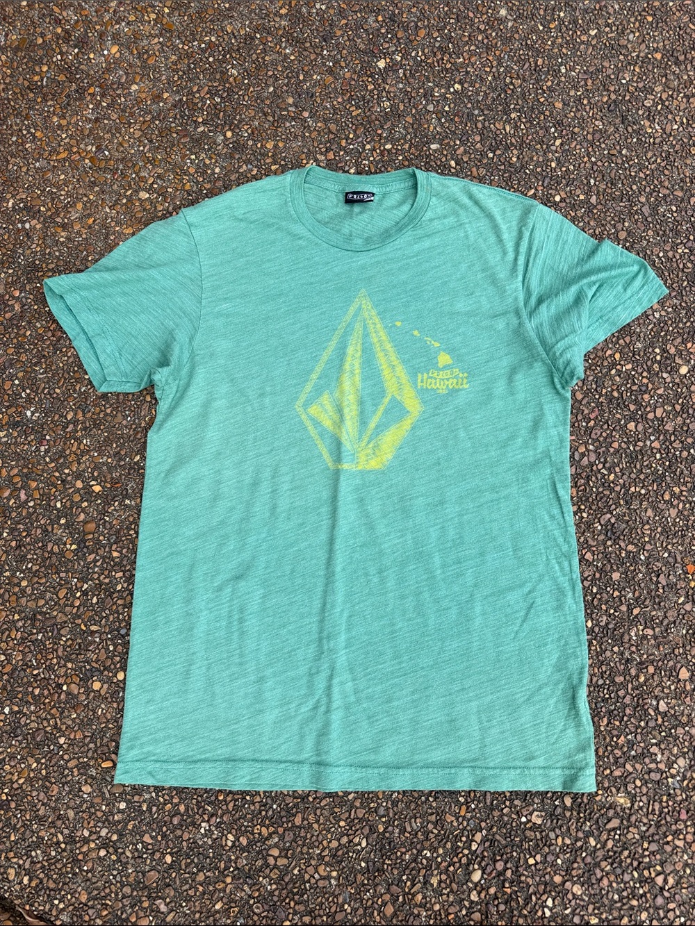 Volcom Mint Short Sleeve Logo Tee with Yellow Graphic - HAWAII - Large